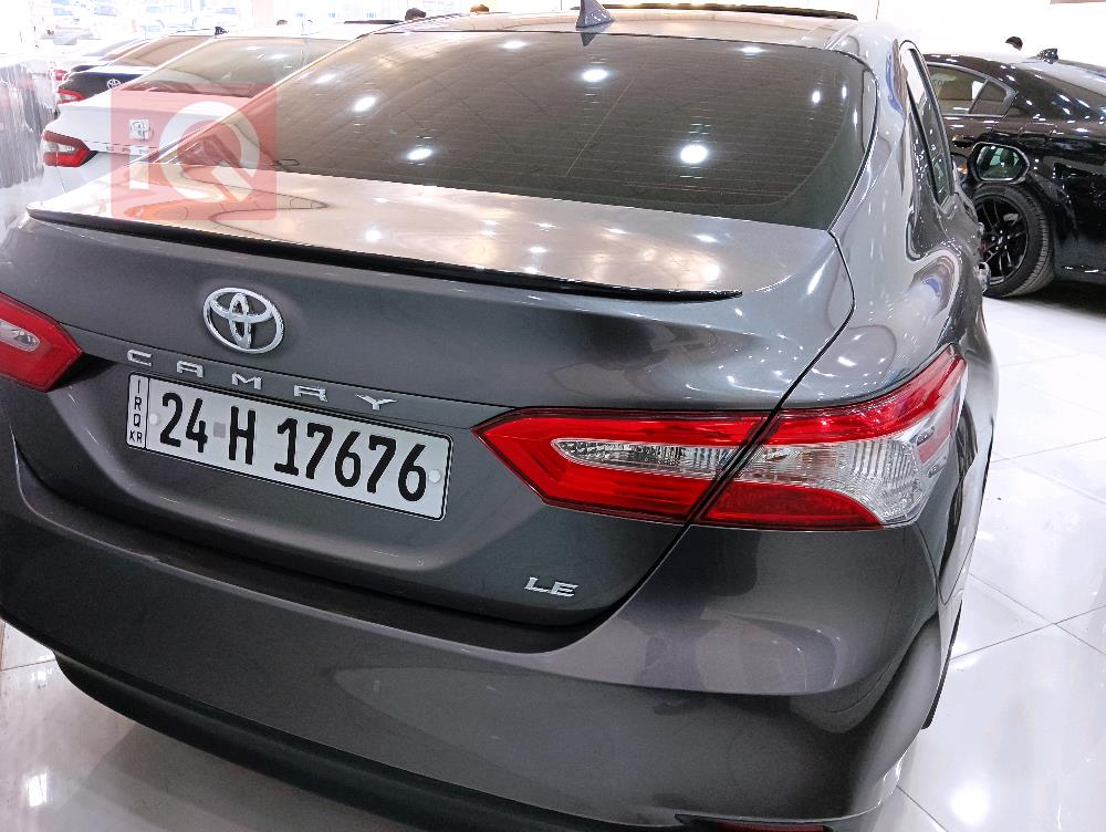 تۆیۆتا کامری